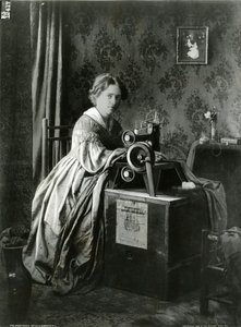 Anuncio de las máquinas de coser patentadas Singer, 1899 de American Photographer