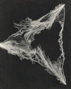 Rayos artificiales producidos en un laboratorio (foto b/n) de American Photographer