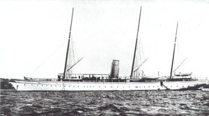 Yate de lujo de John Astor, c.1910 (foto en blanco y negro) de American Photographer