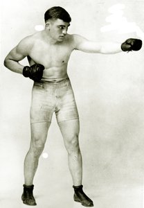Leo Houck, 1911 de American Photographer