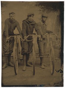 Marshall Walters "Major" Taylor y ciclistas,c. 1899 (foto) de American Photographer