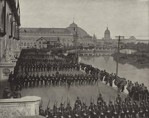 Desfile militar en el Día de la Dedicación de American Photographer