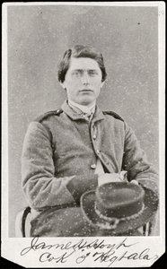 Retrato de un soldado (foto en blanco y negro) de American Photographer