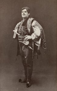 Riccardo Martin, como Enzo, en "La Gioconda" (foto en blanco y negro) de American Photographer