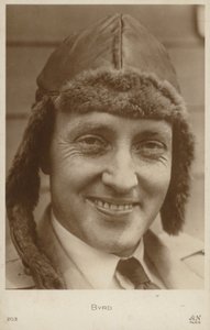 Richard E Byrd, oficial naval, aviador y explorador estadounidense (foto b/n) de American Photographer