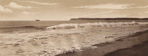 San Diego: Surf en la playa de Coronado, Point Loma a lo lejos, San Diego (foto en blanco y negro)