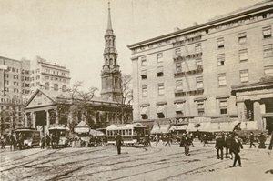 Capilla de San Pablo y la Casa Astor, cerca del Parque del Ayuntamiento, Ciudad de Nueva York, 1892 de American Photographer