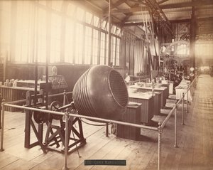 Exposición de Stephen F. Whitman & Sons en el Salón de Maquinaria de la Exposición del Centenario, Filadelfia de American Photographer