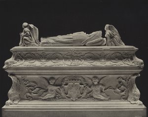 Tumba de los Hijos de Carlos VIII de American Photographer