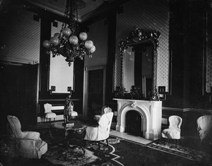 Interior de la Casa Blanca, Sala Verde Antigua, Estudio del Presidente, 1860-80 de American Photographer