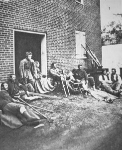 Soldados heridos después de la batalla de Chancellorsville, mayo de 1863 de American Photographer
