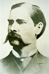 Wyatt Earp (1848-1929) c.1886 de American Photographer