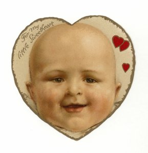 Cara de bebé en corazón
