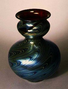 Jarrón de doble calabaza de Tiffany, Nueva York, c.1890 de American School