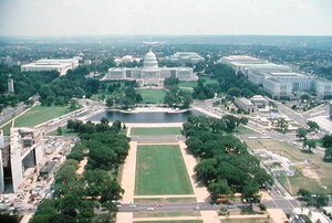 Vista del Capitolio de los Estados Unidos y el National Mall de American School