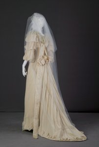 Vestido de novia, 1892 de American School