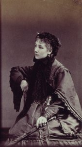 Retrato de Sarah Bernhardt (1844-1923) en traje de ciudad de Andre Adolphe Eugene Disderi