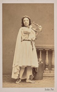 Retrato de la cantante y compositora Pauline Viardot 1821-1910, 1862 de Andre Adolphe Eugene Disderi