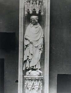Copia de una estatua de Jean Bureau, Sire de la Riviere de Andre Beauneveu
