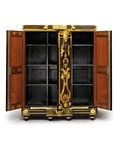 Petit armoise de Luis XIV, c.1700-10 de Andre Charles (attr. to) Boulle
