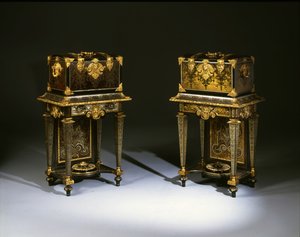 Par de cofres de tocador Luis XIV de Andre Charles Boulle