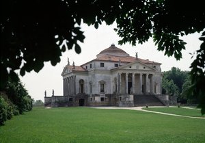 Vista de la villa Almerico-Capra conocida como la Rotonda
