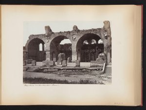 Vista de la Basílica de Majencio en el Foro Romano en Roma, Italia Basílica des Constantine. rom (título en objeto) de Anonymous
