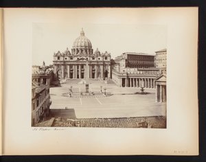 Vista de la Plaza de Pedro y San Pedro en Roma, Italia San Pietro. Roma (título sobre objeto)
