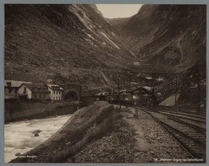 Entrada al túnel de San Gotardo en Göschenen Göschenen, eingang i/das Gotthardtunnel (título del objeto) de Anonymous