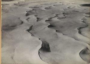 Paisaje desértico, presumiblemente en el Medio Oriente de Anonymous