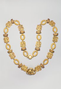 Austria - Orden de la Corona de Hierro: collar perteneciente a Heinrich Ritter Kummer von Falkenfeld (1852-1929) - Se convirtió en caballero de la Orden Imperial Austriaca de la Corona de Hierro en 1913 - Fabricado por Rothe & Neffe (Viena) - principios de de Anonymous Anonymous