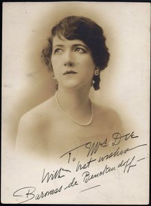 Moura Budberg - Baronesa Maria Ignatyevna Budberg (1891-1974), Anónimo. Fotografía, c. 1930, Colección privada de Anonymous Anonymous