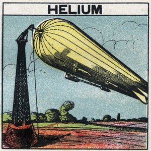 Nuevas propiedades del gas: zeppelin se infla con helio. Ilustración anónima de 1925. Colección privada. de Anonymous Anonymous