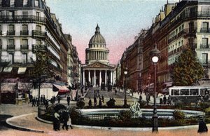 París: vista de la rue Soufflot y el Panteón. Fotografía de 1920 en "Álbum Artístico" de la ciudad de París. Colección privada de Anonymous Anonymous