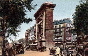 París: vista del boulevard Saint Denis y la Porte Saint Denis (Saint-Denis) construida por François Blondel (1618-1686) en 1672. Fotografía de 1920 en “Artistic Album” de la ciudad de París. Colección privada.