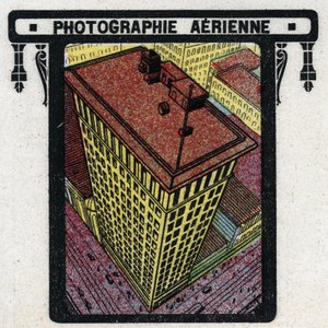 Fotografía: vista aérea de un edificio. Ilustración anónima de 1925. Colección privada.