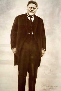 Retrato del filósofo italiano Giovanni Gentile de Anonymous Anonymous