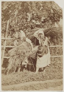Campesinas rusas, c.1855 (impresión en papel salado a partir de negativo en papel encerado) de Anonymous Anonymous