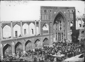 Mezquita Sipahsalar, construida en 1866, c.1880-1930 de Antoin Sevruguin