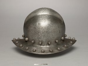 Sombrero de guerra, o sombrero de caldera, c.1475-1500 de Antonio (workshop of) Missaglia