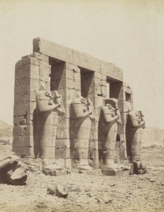 Ramesseum, Tebas, vista del sureste del Segundo Patio de Antonio Beato