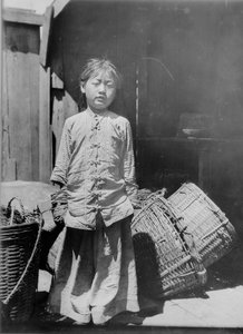 La hija del vendedor de pescado, Chinatown, San Francisco de Arnold Genthe