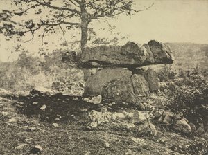 Dolmen, Cap del Puetch, Ariège, France de Arthur A. Taylor