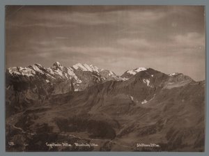 Vista del Gspaltenhorn, el Blüemlisalp y el Schilthorn en los Alpes berneses Panorama de la Jungfraukette (título de la serie) de Arthur Gabler
