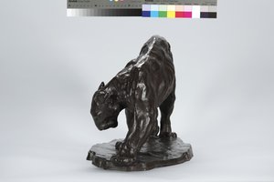 Gran Puma Oliendo Rastro de Buey de Arthur Putnam