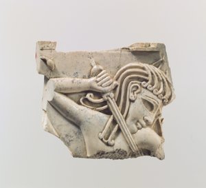 Placa de Mobiliario de Cloisonné con una Figura Sosteniendo una Espada, c. Siglos IX-VIII a.C. de Assyrian