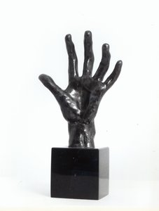 La mano, moldeada por Georges Rudier, París de Auguste Rodin