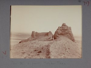 Vista de Mazar Tagh (foto en blanco y negro) de Aurel Stein