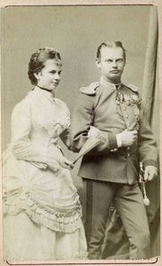 Retrato de Gisele Louise Marie, Archiduquesa de Austria y Princesa de Baviera (1856-1932) con el Príncipe Leopoldo de Baviera (1846-1930). Colección fotográfica “A los soldados de antaño”.