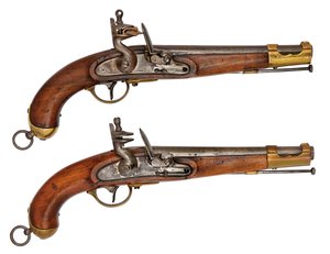 Un par de pistolas de chispa de servicio austriacas de 16.9mm